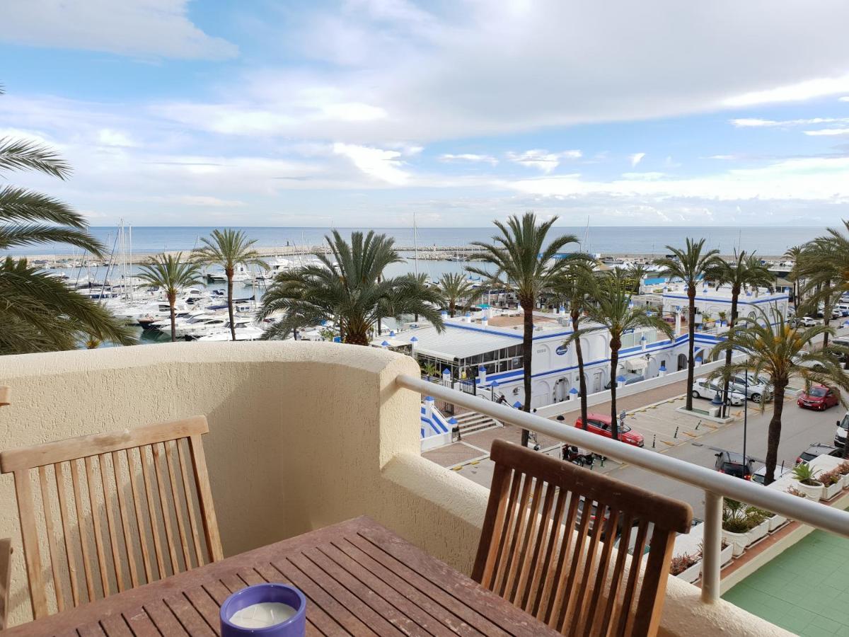Fantastic Apartment In Front Of The Sea & Marina エステポナ エクステリア 写真