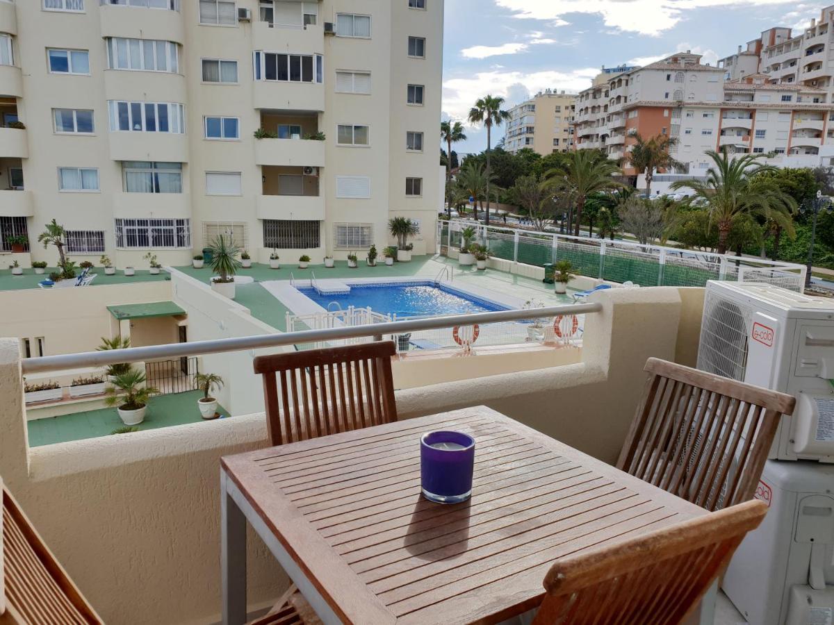 Fantastic Apartment In Front Of The Sea & Marina エステポナ エクステリア 写真